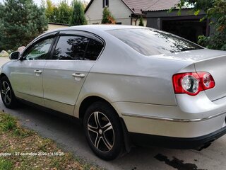 2009 Volkswagen Passat B6, серебристый, 650000 рублей, вид 5