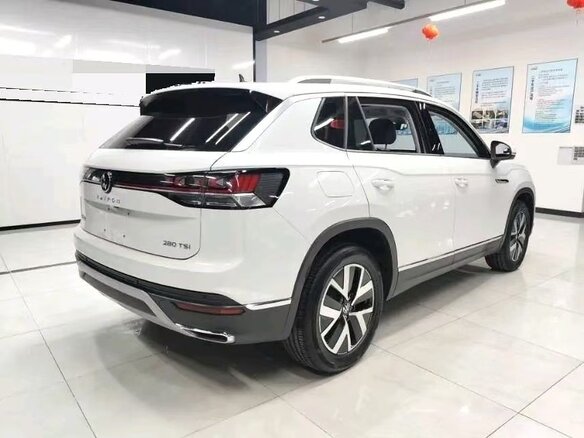 2022 Volkswagen Tayron I Рестайлинг, белый, 2520000 рублей - вид 5