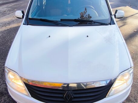 2010 Renault Logan I Рестайлинг, белый, 570000 рублей, вид 3