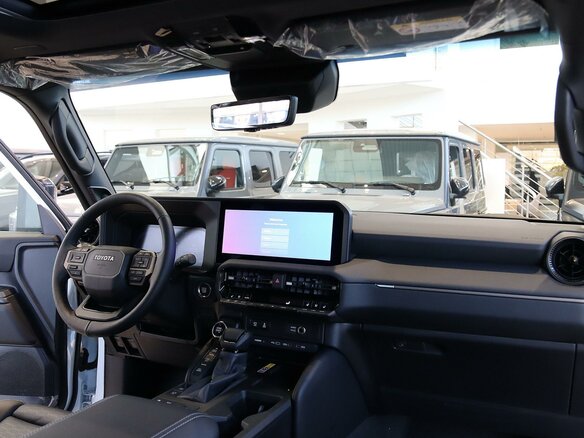 2026 Toyota Land Cruiser Prado 250 Series, белый, 11400000 рублей - вид 13