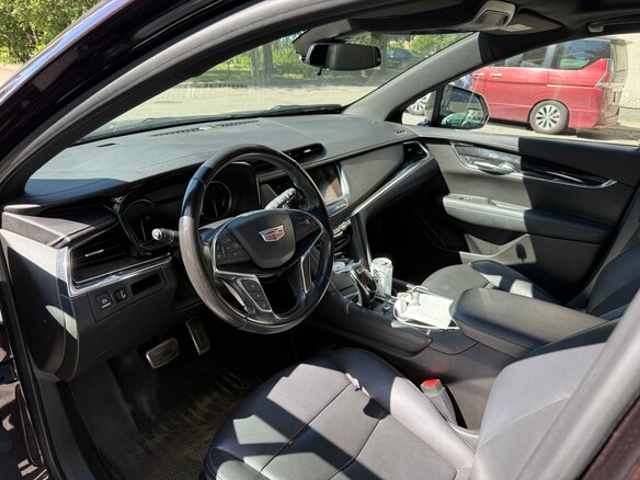 2020 Cadillac XT5 I Рестайлинг, красный, 2950000 рублей - вид 8