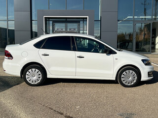 2019 Volkswagen Polo V Рестайлинг, белый, 1360000 рублей, вид 4
