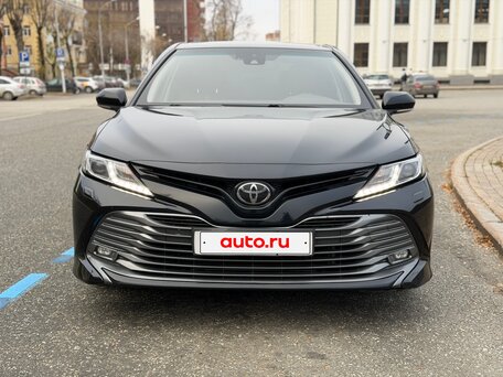 2019 Toyota Camry VIII (XV70), чёрный, 2650000 рублей, вид 2