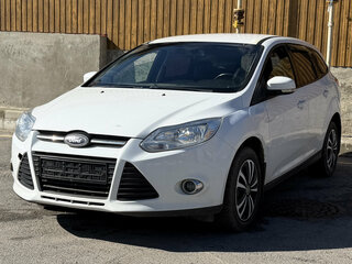 2013 Ford Focus III, белый, 1450000 рублей, вид 3