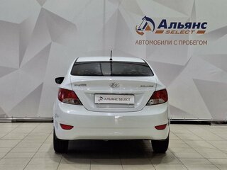 2014 Hyundai Solaris I, белый, 780000 рублей, вид 4