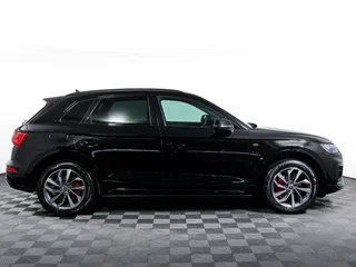 2024 Audi Q5 L 40 TFSI II (FY) Рестайлинг, чёрный, 5195000 рублей, вид 4