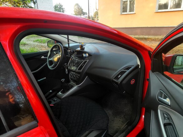2011 Ford Focus III, красный, 705000 рублей - вид 5