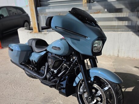 2024 Harley-Davidson Street Glide, голубой, 2749000 рублей, вид 3