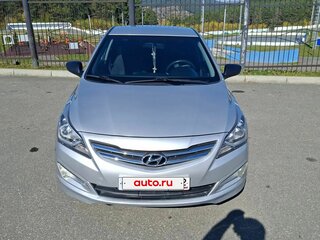 2016 Hyundai Solaris I Рестайлинг, серебристый, 710000 рублей, вид 1