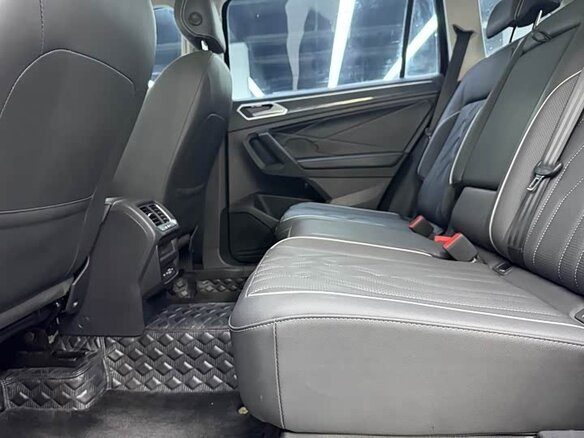 2022 Volkswagen Tiguan II Рестайлинг, чёрный, 2550111 рублей - вид 23
