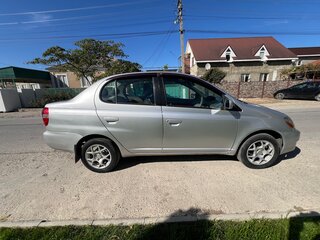 2000 Toyota Platz, серебристый, 300000 рублей, вид 3