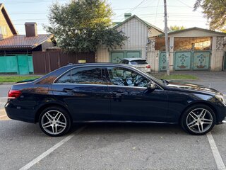 2013 Mercedes-Benz E-Класс 200 IV (W212, S212, C207) Рестайлинг, синий, 1790000 рублей, вид 2