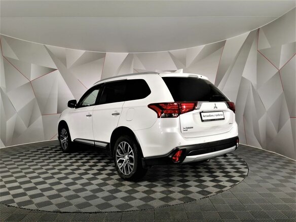 2018 Mitsubishi Outlander III Рестайлинг 2, серый, 1915150 рублей - вид 3