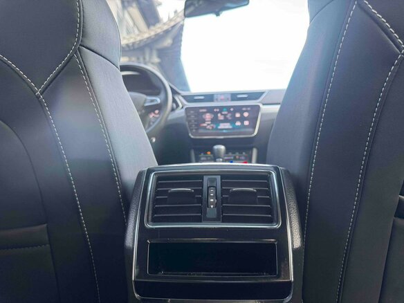 2022 Skoda Superb III Рестайлинг, серебристый, 2377700 рублей - вид 19