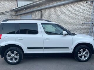 2012 Skoda Yeti I, белый, 760000 рублей, вид 3