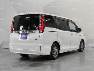 2015 Toyota Noah III (R80), белый, 1925000 рублей, вид 5