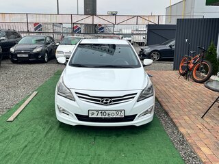 2015 Hyundai Solaris I Рестайлинг, белый, 950000 рублей, вид 2