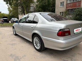2002 BMW 5 серии 520i IV (E39) Рестайлинг, серебристый, 390000 рублей, вид 4