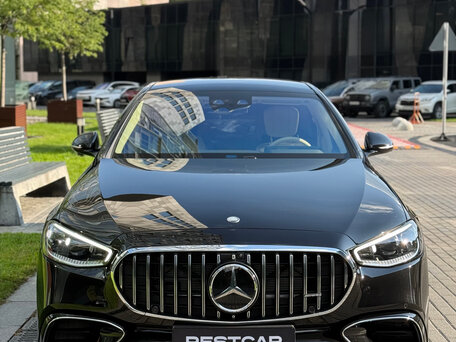2025 Mercedes-Benz S-Класс AMG 63 e AMG Long IV (W223), чёрный, 20990000 рублей, вид 2