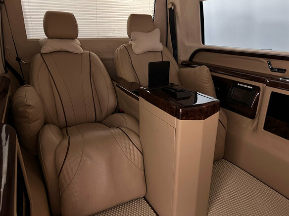 2018 Volkswagen Multivan T6, чёрный, 4200000 рублей - вид 12