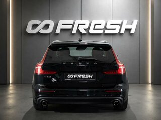 2020 Volvo V60 MHEV II, чёрный, 3150000 рублей, вид 4