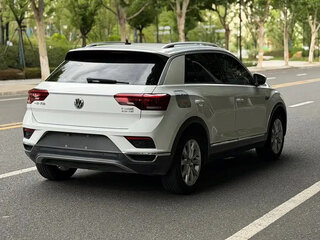 2019 Volkswagen T-Roc I, белый, 1450007 рублей, вид 3