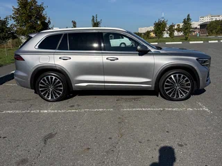 2023 Geely Monjaro (Xingyue L) I, серый, 3150000 рублей, вид 4