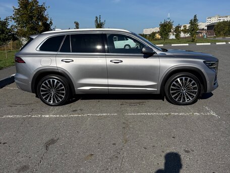2023 Geely Monjaro (Xingyue L) I, серый, 3150000 рублей, вид 4