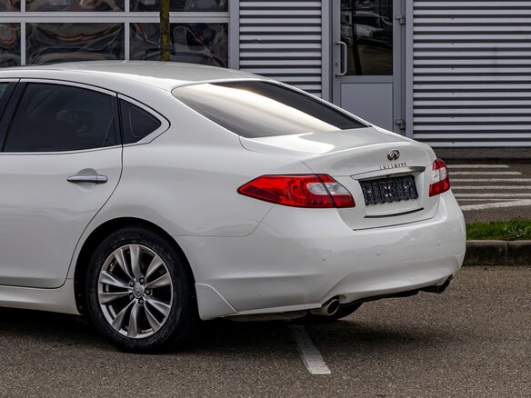 2011 Infiniti M25 IV, белый, 1695000 рублей - вид 9