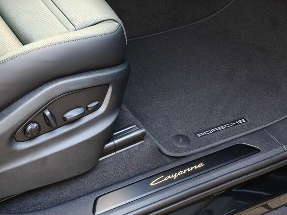 2026 Porsche Cayenne III Рестайлинг, чёрный, 20980000 рублей - вид 15