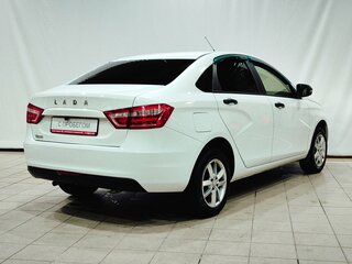 2017 Lada (ВАЗ) Vesta I, белый, 730000 рублей, вид 4