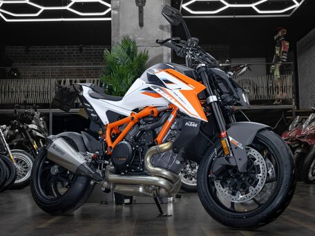 2026 KTM 1390 Super Duke R Evo, белый, 3390000 рублей, вид 1