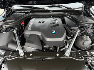 2025 BMW 5 серии 530i xDrive VIII (G60/G61/G68), чёрный, 8100548 рублей, вид 5
