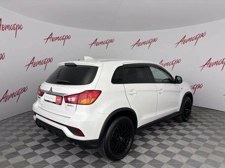 2018 Mitsubishi ASX I Рестайлинг 2, белый, 1395000 рублей, вид 5