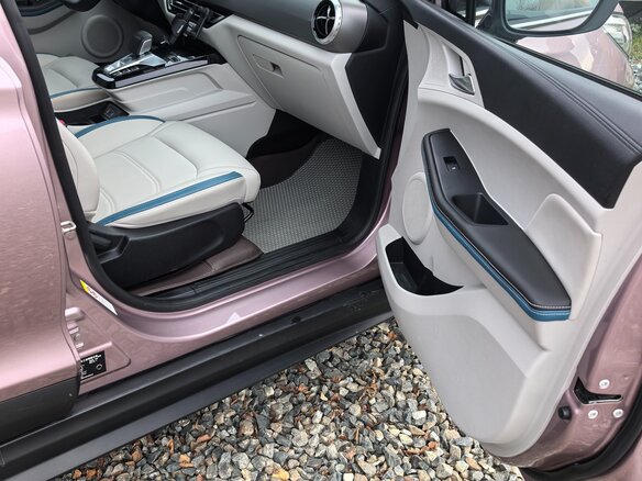 2023 BYD Yuan Pro (47 kWh) I Рестайлинг 2 (Pro), розовый, 2150000 рублей - вид 10