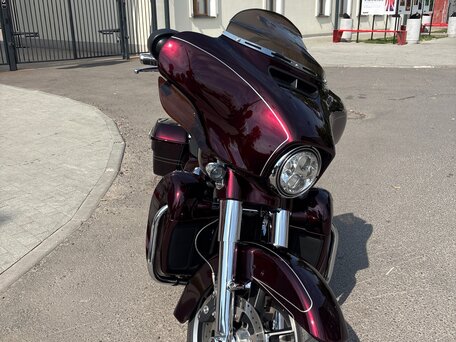 2014 Harley-Davidson Street Glide Special, красный, 989000 рублей, вид 2