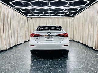 2018 Mazda Axela III Рестайлинг, белый, 1479000 рублей, вид 5