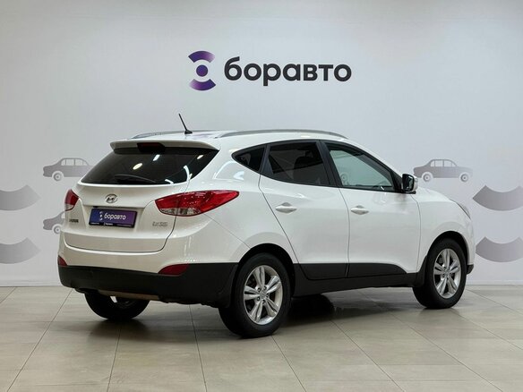 2011 Hyundai ix35 I, белый, 1195000 рублей - вид 3