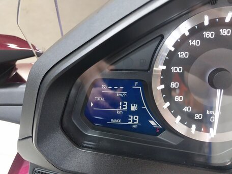 2025 Honda GL 1800 Gold Wing, красный, 3399000 рублей, вид 5