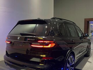2026 BMW X7 M60i I (G07) Рестайлинг, чёрный, 24900000 рублей, вид 5
