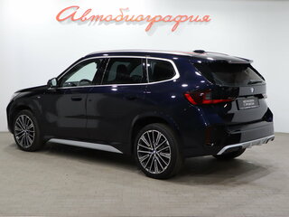 2025 BMW X1 20i xDrive III (U11/U12), чёрный, 5300000 рублей, вид 3