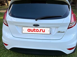 2019 Ford Fiesta Mk6 Рестайлинг, белый, 1000000 рублей, вид 3