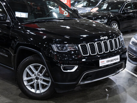 2019 Jeep Grand Cherokee IV (WK2) Рестайлинг, чёрный, 3199000 рублей, вид 4