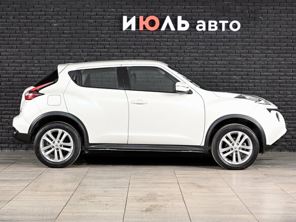 2015 Nissan Juke I Рестайлинг, белый, 1630000 рублей - вид 9