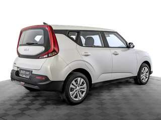 2022 Kia Soul III, белый, 2080000 рублей, вид 5