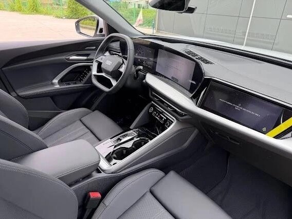 2025 Audi Q5 45 TFSI III (GU), чёрный, 8250000 рублей - вид 14