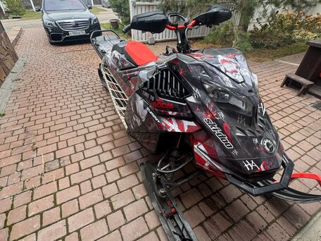 2022 BRP Ski-Doo Summit 850, чёрный, 1750100 рублей, вид 3