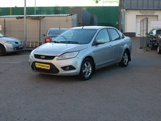 2011 Ford Focus II Рестайлинг, серебристый, 299000 рублей, вид 1
