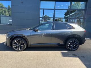 2026 Mazda CX-6e, чёрный, 8370000 рублей, вид 2