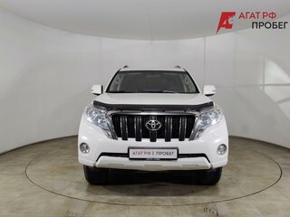 2014 Toyota Land Cruiser Prado 4-speed 150 Series Рестайлинг 1, белый, 3099000 рублей, вид 2